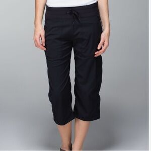 Lululemon black Studio crop pants size 8